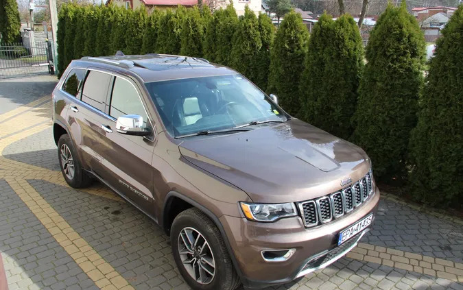 jeep rzgów Jeep Grand Cherokee cena 132000 przebieg: 56000, rok produkcji 2020 z Rzgów